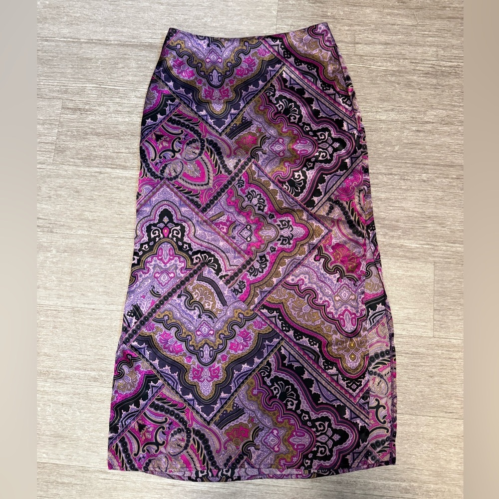 Tracy Evan’s Limited Women's Purple Paisley Midi Skirt